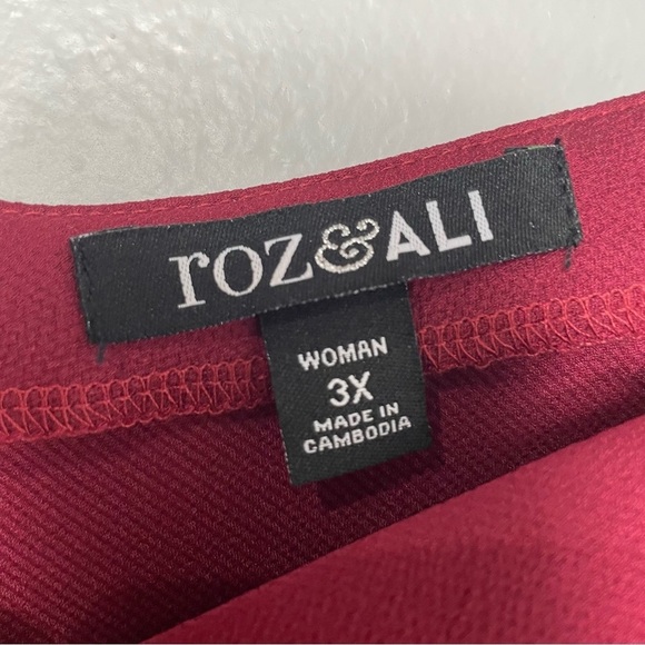 Roz & Ali Burgundy Bell Sleeve Blouse Top - Picture 4 of 7